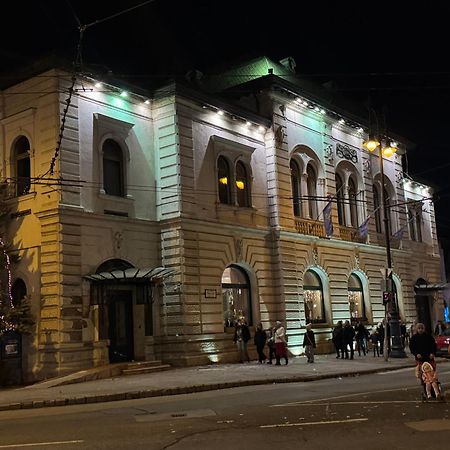 Hotel Veritas Budapeste Exterior foto