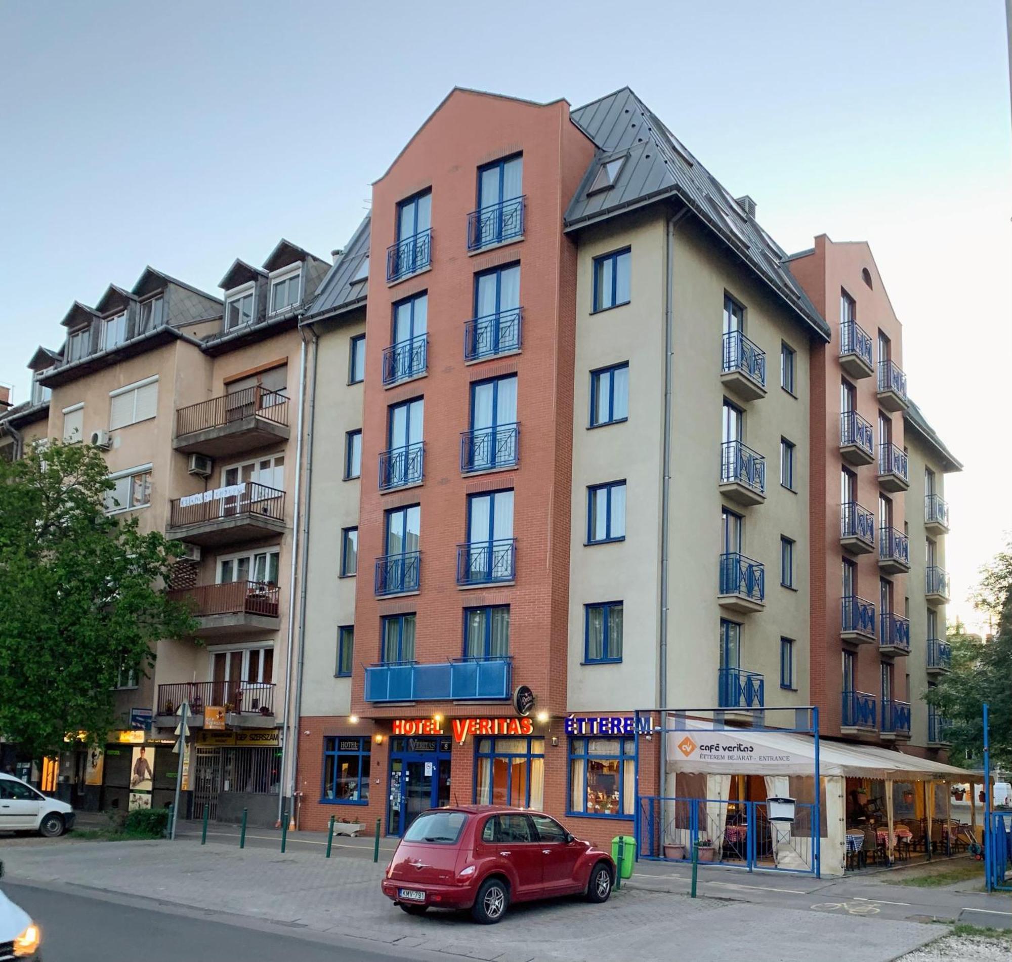Hotel Veritas Budapeste Exterior foto